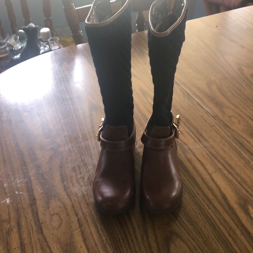 Girls boots